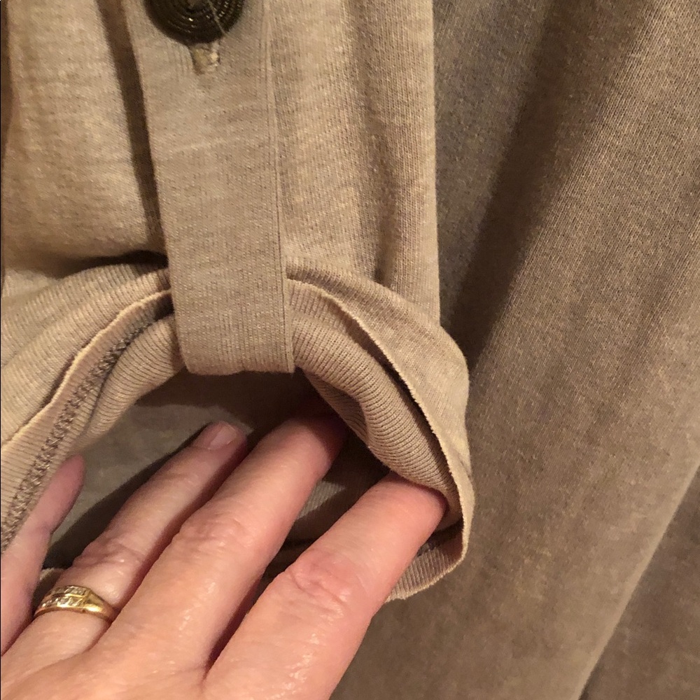 M. Rena Open-Front Tan Cardigan - Picture 6 of 7